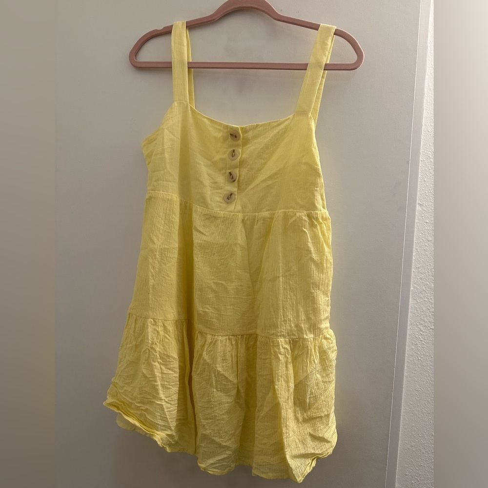 Yellow pink lily dress. Size small. Worn once